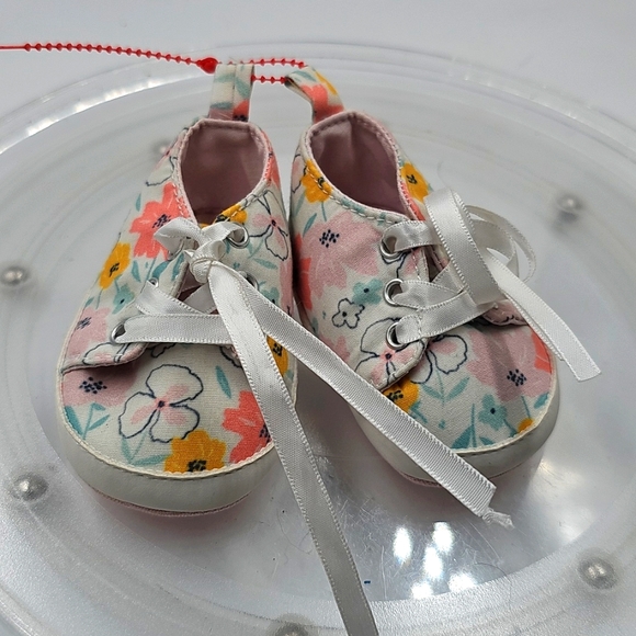 I Baby NB Girls Crib Shoes and New Born Booties - Picture 7 of 10